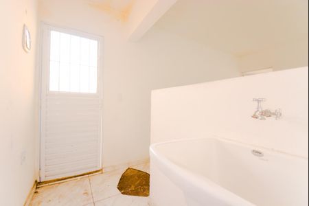 Área de Serviço de casa para alugar com 1 quarto, 42m² em Parque Continental Iii, Guarulhos