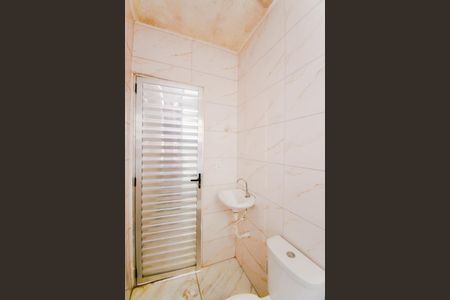 Banheiro de casa para alugar com 1 quarto, 42m² em Parque Continental Iii, Guarulhos
