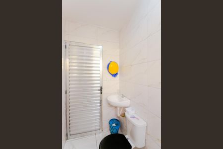 Banheiro de casa para alugar com 1 quarto, 42m² em Parque Continental Iii, Guarulhos
