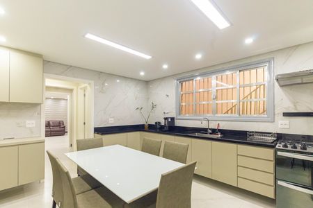 Cozinha  de casa para alugar com 2 quartos, 171m² em Chácara Santo Antônio (zona Leste), São Paulo