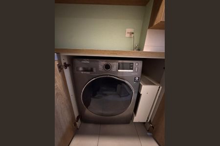Apartamento para alugar com 69m², 2 quartos e 2 vagasÁrea de serviço