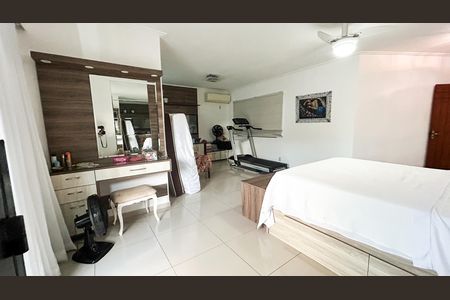 Casa para alugar com 425m², 5 quartos e 2 vagas