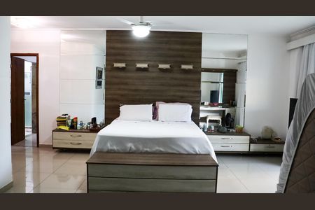 Casa para alugar com 425m², 5 quartos e 2 vagas
