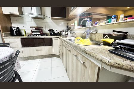 Casa para alugar com 425m², 5 quartos e 2 vagas