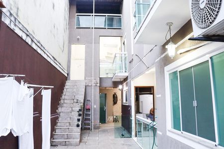 Casa para alugar com 425m², 5 quartos e 2 vagas