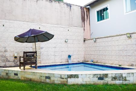 Casa para alugar com 425m², 5 quartos e 2 vagas
