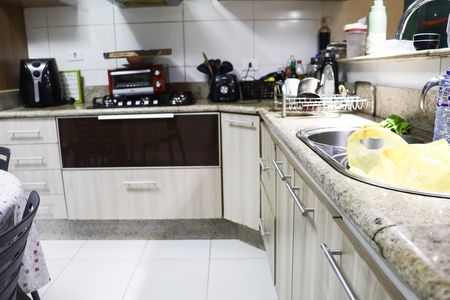 Casa para alugar com 5 quartos, 425m² em Extensão do Bosque, Rio das Ostras