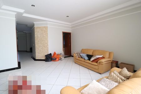 Sala 1 de casa para alugar com 4 quartos, 100m² em Morada da Colina, Uberlândia
