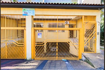 Fachada  de casa de condomínio para alugar com 2 quartos, 45m² em Parque Cisper, São Paulo
