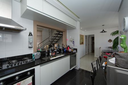 Apartamento para alugar com 297m², 3 quartos e 2 vagas