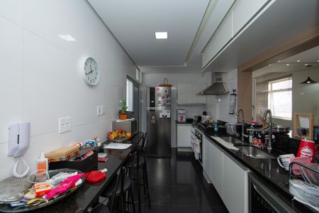 Apartamento para alugar com 297m², 3 quartos e 2 vagas