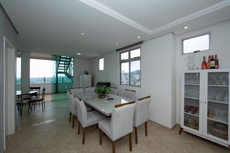 Apartamento para alugar com 297m², 3 quartos e 2 vagas