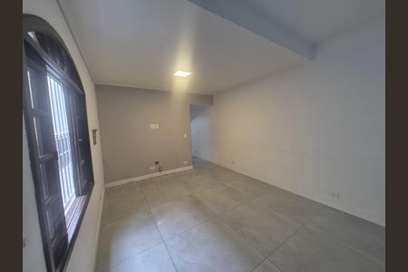 Casa à venda com 4 quartos, 141m² em Vila Pirajussara, São Paulo