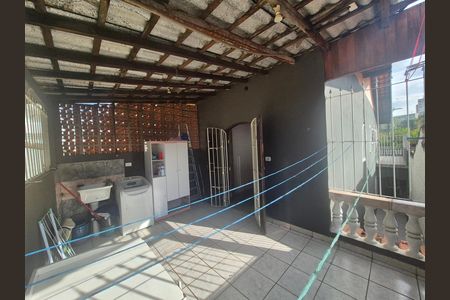 Área de serviço de casa à venda com 4 quartos, 141m² em Vila Pirajussara, São Paulo