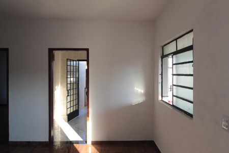 Casa para alugar com 60m², 2 quartos e sem vagaSala