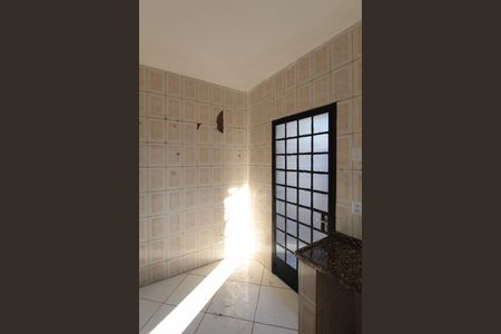 Casa para alugar com 60m², 2 quartos e sem vagaCozinha e Área de Serviço