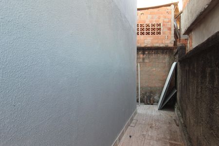 Área externa de casa para alugar com 2 quartos, 60m² em Mantiqueira, Belo Horizonte
