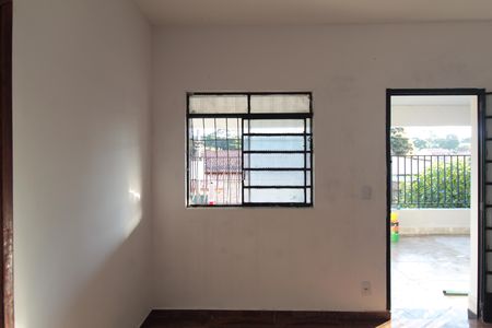 Sala de casa para alugar com 2 quartos, 60m² em Mantiqueira, Belo Horizonte