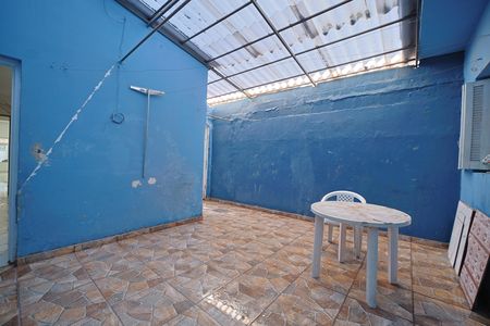 Casa para alugar com 100m², 2 quartos e 2 vagasÁrea de Serviço