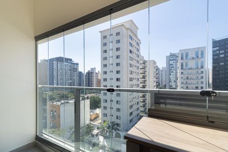 Studio para alugar com 26m², 1 quarto e sem vaga Studio para alugar com 26m², 1 quarto e sem vagaVaranda