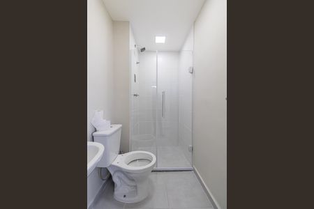 Banheiro de apartamento para alugar com 2 quartos, 36m² em Cidade Antônio Estêvão de Carvalho, São Paulo