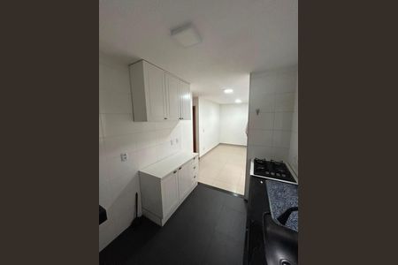 Apartamento à venda com 45m², 2 quartos e 1 vaga Apartamento à venda com 45m², 2 quartos e 1 vagaCozinha