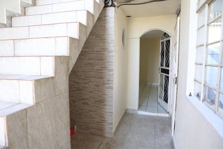 Área de Serviço de casa para alugar com 4 quartos, 360m² em Bandeirantes, Contagem