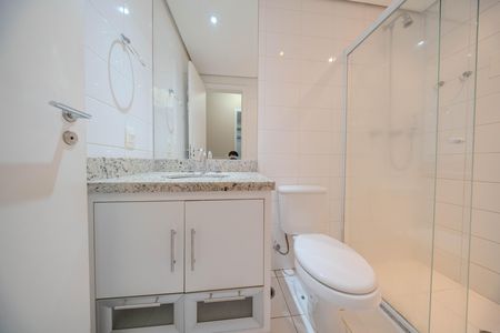 Apartamento para alugar com 53m², 2 quartos e 1 vaga Apartamento para alugar com 53m², 2 quartos e 1 vagaBanheiro