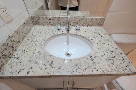 Apartamento para alugar com 53m², 2 quartos e 1 vaga Apartamento para alugar com 53m², 2 quartos e 1 vagaBanheiro