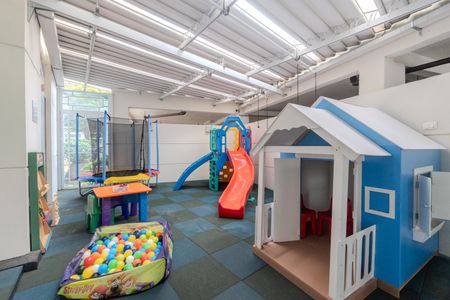 Apartamento para alugar com 53m², 2 quartos e 1 vaga Apartamento para alugar com 53m², 2 quartos e 1 vagaÁrea comum - Playground