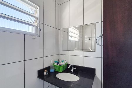 Banheiro da Suíte de casa à venda com 4 quartos, 141m² em Jardim Brasilandia, São Bernardo do Campo