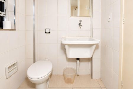 Banheiro de apartamento à venda com 1 quarto, 32m² em Bela Vista, São Paulo