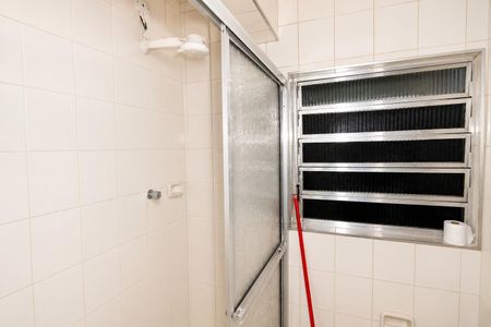 Banheiro de apartamento à venda com 1 quarto, 32m² em Bela Vista, São Paulo