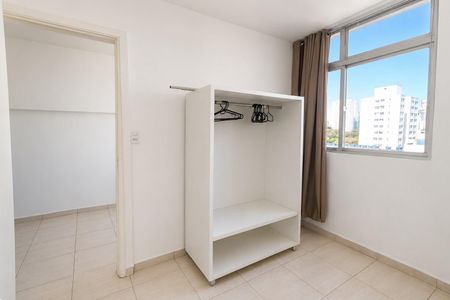 Dormitório de apartamento à venda com 1 quarto, 32m² em Bela Vista, São Paulo