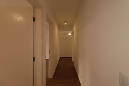 Corredor de apartamento para alugar com 3 quartos, 165m² em Campestre, Santo André