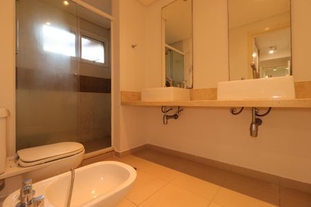 Banheiro da Suíte 3 de apartamento para alugar com 3 quartos, 165m² em Campestre, Santo André
