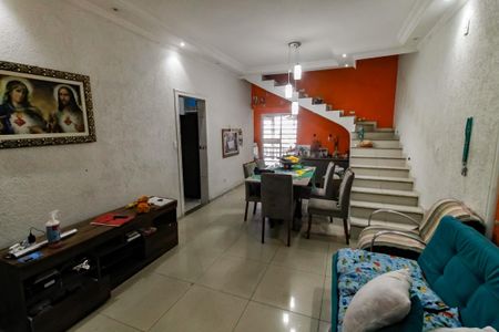 Casa à venda com 3 quartos, 506m² em Parque das Cigarreiras, Taboão da Serra