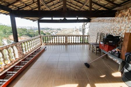 Varanda de casa à venda com 3 quartos, 506m² em Parque das Cigarreiras, Taboão da Serra