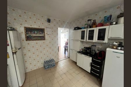 Cozinha de casa de condomínio à venda com 4 quartos, 70m² em Portuguesa, Rio de Janeiro