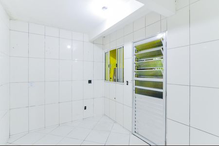 Cozinha de casa para alugar com 1 quarto, 46m² em Jardim Sao Joao, Guarulhos