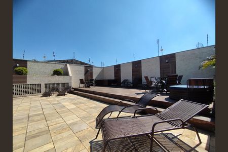 Apartamento para alugar com 49m², 2 quartos e 1 vaga Apartamento para alugar com 49m², 2 quartos e 1 vagaÁrea comum - Piscina