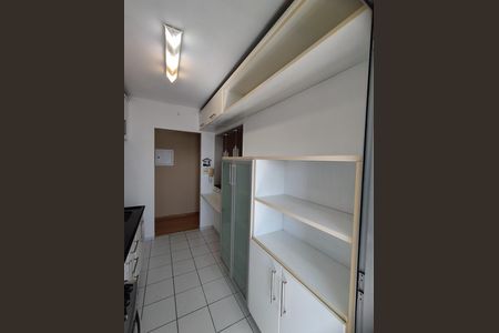 Apartamento para alugar com 49m², 2 quartos e 1 vaga Apartamento para alugar com 49m², 2 quartos e 1 vagaCozinha - Armários