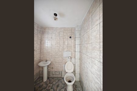 Casa para alugar com 60m², 2 quartos e sem vaga Casa para alugar com 60m², 2 quartos e sem vagaBanheiro da Suíte