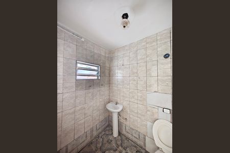Casa para alugar com 60m², 2 quartos e sem vaga Casa para alugar com 60m², 2 quartos e sem vagaBanheiro da Suíte