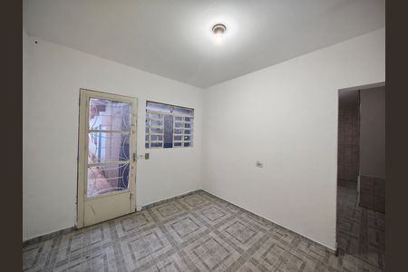 Casa para alugar com 60m², 2 quartos e sem vaga Casa para alugar com 60m², 2 quartos e sem vagaSala