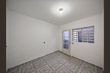 Casa para alugar com 60m², 2 quartos e sem vaga Casa para alugar com 60m², 2 quartos e sem vagaSala
