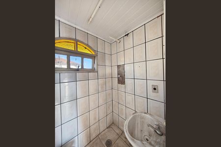 Banheiro de casa para alugar com 1 quarto, 30m² em Vila Maria, São Paulo