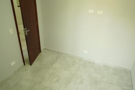 Quarto 2 de apartamento para alugar com 2 quartos, 45m² em Vila Carrão, São Paulo