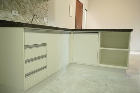 Apartamento para alugar com 45m², 2 quartos e 1 vagaSala e cozinha