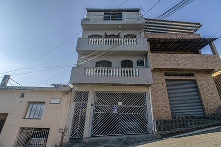 fachada de casa para alugar com 2 quartos, 114m² em Vila Santa Teresa, São Paulo